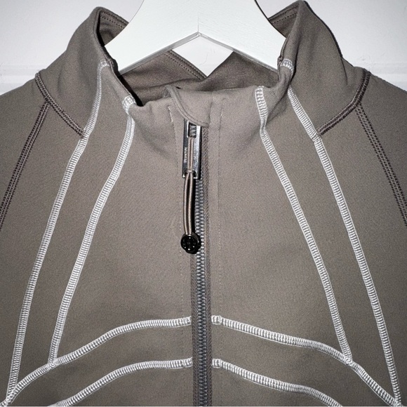 NWOT Lululemon Athletica Define Track Jacket Luon - Warm Ash Grey/White - Size 8 - Picture 5 of 11